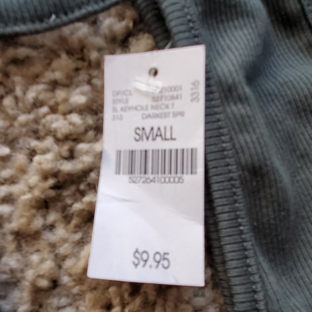 Deep V Ribbed Tank - Picture 2 of 3